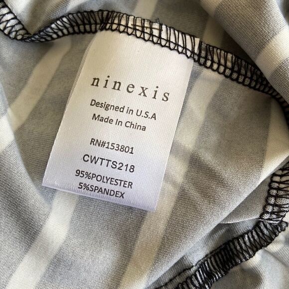 𝅺last One! NWT Black and White Stripe Babydoll Top - Picture 10 of 12